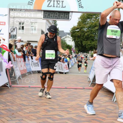 31.08.2025 - 21. Blankeneser Heldenlauf Strokosch-Dieckow http://msf.ph/oto/8663717 31.08.2025 11:20:19 Ziel 3214, 3189 meine-sportfotos.de