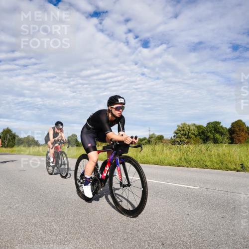 31.08.2025 - Elbe Triathlon Hamburg Michael Burmester http://msf.ph/oto/8663721 31.08.2025 09:41:19 Radfahren 261, 318, 395, 445, 630, 650, 672, 815, 851, 853 meine-sportfotos.de