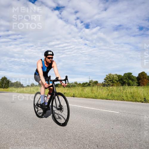 31.08.2025 - Elbe Triathlon Hamburg Michael Burmester http://msf.ph/oto/8663728 31.08.2025 09:41:21 Radfahren 318, 395, 630, 650, 815, 851, 853 meine-sportfotos.de