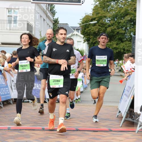 31.08.2025 - 21. Blankeneser Heldenlauf Strokosch-Dieckow http://msf.ph/oto/8663729 31.08.2025 11:01:46 Ziel 3428, 3662, 3104, 3521, 3476, 3109, 3730, 3284 meine-sportfotos.de