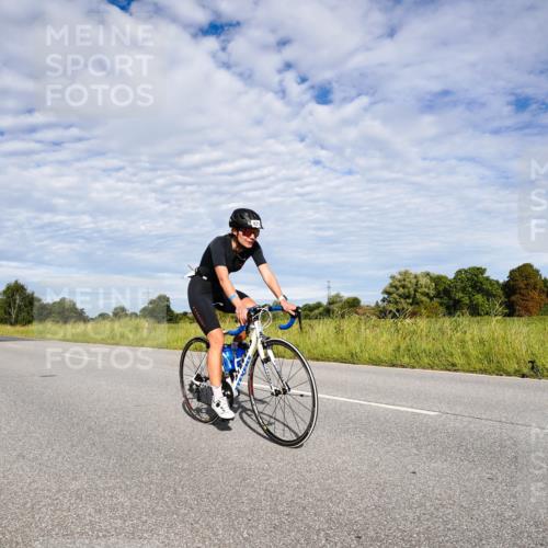 31.08.2025 - Elbe Triathlon Hamburg Michael Burmester http://msf.ph/oto/8663736 31.08.2025 09:41:30 Radfahren 302, 631, 821 meine-sportfotos.de