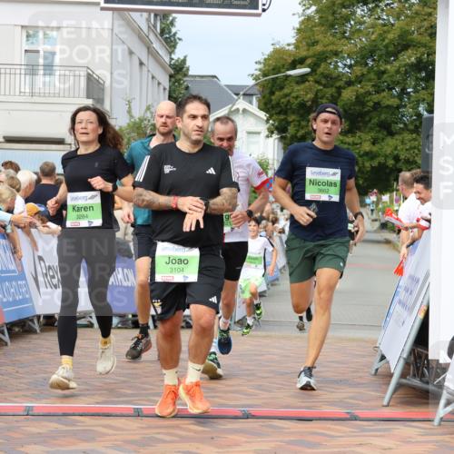 31.08.2025 - 21. Blankeneser Heldenlauf Strokosch-Dieckow http://msf.ph/oto/8663737 31.08.2025 11:01:46 Ziel 3428, 3662, 3104, 3521, 3476, 3109, 3730, 3284 meine-sportfotos.de
