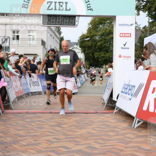 31.08.2025 - 21. Blankeneser Heldenlauf Strokosch-Dieckow http://msf.ph/oto/8663744 31.08.2025 11:20:17 Ziel 3310, 3214, 3189 meine-sportfotos.de