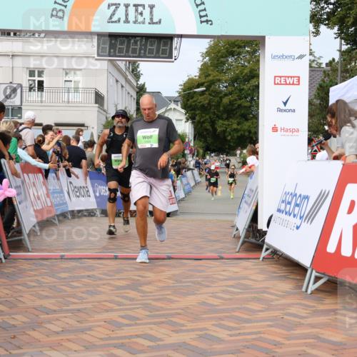 31.08.2025 - 21. Blankeneser Heldenlauf Strokosch-Dieckow http://msf.ph/oto/8663750 31.08.2025 11:20:17 Ziel 3310, 3214, 3189 meine-sportfotos.de