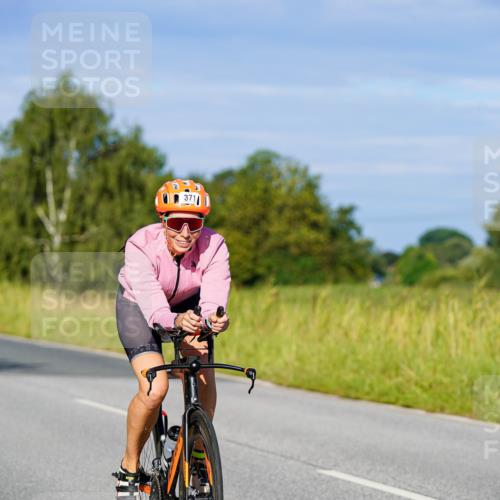 31.08.2025 - Elbe Triathlon Hamburg Michael Burmester http://msf.ph/oto/8663754 31.08.2025 09:20:04 Radfahren 208, 231, 371, 381, 474, 709 meine-sportfotos.de