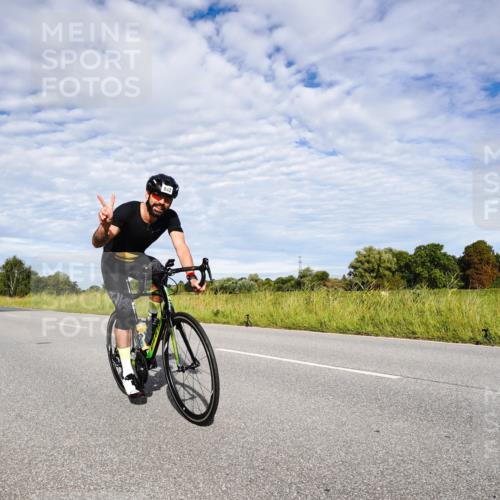 31.08.2025 - Elbe Triathlon Hamburg Michael Burmester http://msf.ph/oto/8663790 31.08.2025 09:42:34 Radfahren 247, 269, 643 meine-sportfotos.de