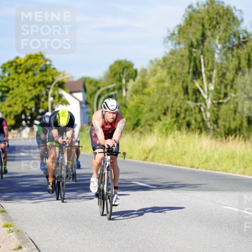 31.08.2025 - Elbe Triathlon Hamburg Michael Burmester http://msf.ph/oto/8663808 31.08.2025 09:20:30 Radfahren 172, 283, 314, 340, 342, 694 meine-sportfotos.de