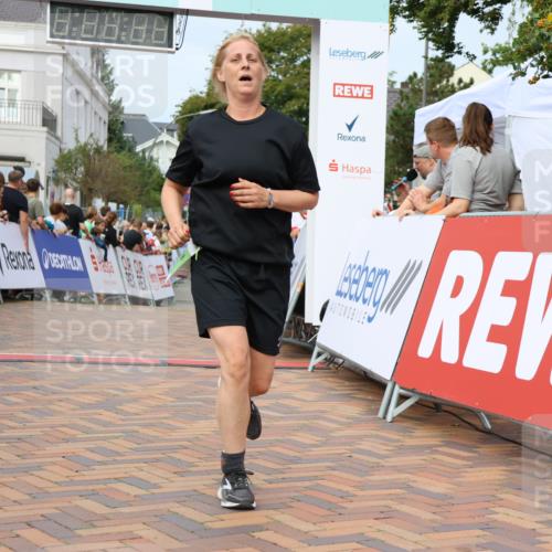 31.08.2025 - 21. Blankeneser Heldenlauf Strokosch-Dieckow http://msf.ph/oto/8663810 31.08.2025 11:20:11 Ziel 3566, 3310, 3042 meine-sportfotos.de