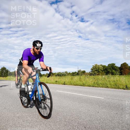 31.08.2025 - Elbe Triathlon Hamburg Michael Burmester http://msf.ph/oto/8663817 31.08.2025 09:42:53 Radfahren 311, 414, 438, 486, 490, 522, 629, 648, 665, 882, 893 meine-sportfotos.de