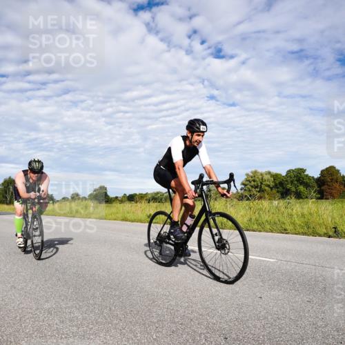 31.08.2025 - Elbe Triathlon Hamburg Michael Burmester http://msf.ph/oto/8663819 31.08.2025 09:42:54 Radfahren 311, 414, 438, 486, 490, 522, 629, 648, 665, 837, 882 meine-sportfotos.de