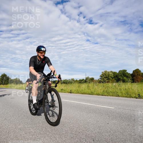 31.08.2025 - Elbe Triathlon Hamburg Michael Burmester http://msf.ph/oto/8663824 31.08.2025 09:42:56 Radfahren 311, 324, 414, 438, 486, 490, 623, 648, 665, 732, 833, 837, 882 meine-sportfotos.de