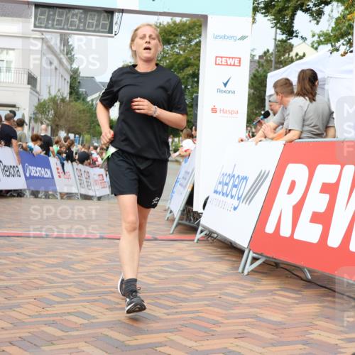 31.08.2025 - 21. Blankeneser Heldenlauf Strokosch-Dieckow http://msf.ph/oto/8663827 31.08.2025 11:20:11 Ziel 3566, 3310, 3042 meine-sportfotos.de