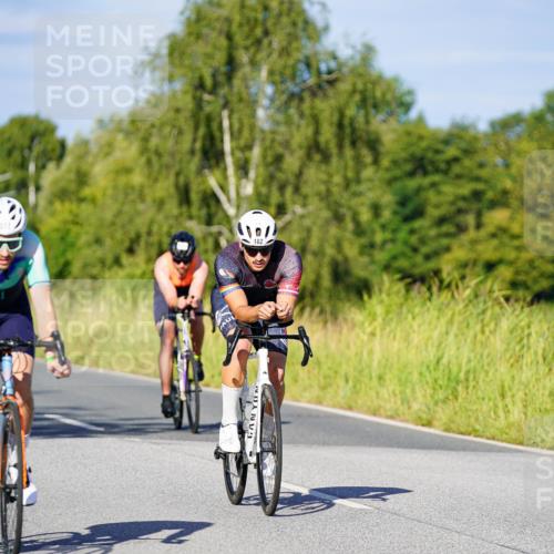 31.08.2025 - Elbe Triathlon Hamburg Michael Burmester http://msf.ph/oto/8663834 31.08.2025 09:20:38 Radfahren 182, 228, 242, 289, 422, 517, 561 meine-sportfotos.de