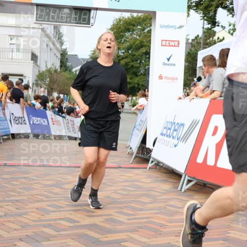 31.08.2025 - 21. Blankeneser Heldenlauf Strokosch-Dieckow http://msf.ph/oto/8663842 31.08.2025 11:20:11 Ziel 3566, 3310, 3042 meine-sportfotos.de