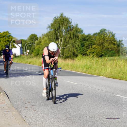 31.08.2025 - Elbe Triathlon Hamburg Michael Burmester http://msf.ph/oto/8663857 31.08.2025 09:20:43 Radfahren 228, 242, 289, 422, 561 meine-sportfotos.de