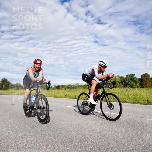 31.08.2025 - Elbe Triathlon Hamburg Michael Burmester http://msf.ph/oto/8663863 31.08.2025 09:43:31 Radfahren 282, 383, 461, 519, 567, 680, 888 meine-sportfotos.de