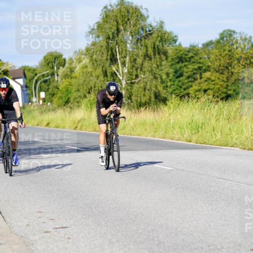 31.08.2025 - Elbe Triathlon Hamburg Michael Burmester http://msf.ph/oto/8663882 31.08.2025 09:20:55 Radfahren 187, 372, 458, 482, 537, 553 meine-sportfotos.de