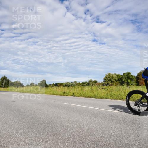 31.08.2025 - Elbe Triathlon Hamburg Michael Burmester http://msf.ph/oto/8663888 31.08.2025 09:43:50 Radfahren 377, 450, 563, 602, 610, 634, 800, 845 meine-sportfotos.de