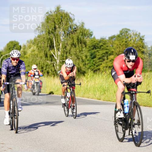 31.08.2025 - Elbe Triathlon Hamburg Michael Burmester http://msf.ph/oto/8663901 31.08.2025 09:21:02 Radfahren 187, 257, 372, 428, 439, 441, 455, 464, 516, 530, 545, 655 meine-sportfotos.de