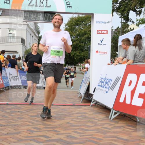 31.08.2025 - 21. Blankeneser Heldenlauf Strokosch-Dieckow http://msf.ph/oto/8663940 31.08.2025 11:20:09 Ziel 3566, 3310, 3042 meine-sportfotos.de
