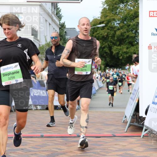 31.08.2025 - 21. Blankeneser Heldenlauf Strokosch-Dieckow http://msf.ph/oto/8663948 31.08.2025 11:01:37 Ziel 3082, 3298, 3276, 3109, 3712 meine-sportfotos.de