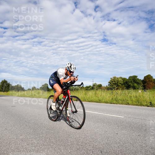 31.08.2025 - Elbe Triathlon Hamburg Michael Burmester http://msf.ph/oto/8663952 31.08.2025 09:45:00 Radfahren 292, 409, 469, 527, 613, 646, 773, 896 meine-sportfotos.de