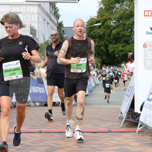 31.08.2025 - 21. Blankeneser Heldenlauf Strokosch-Dieckow http://msf.ph/oto/8663957 31.08.2025 11:01:37 Ziel 3082, 3298, 3276, 3109, 3712 meine-sportfotos.de