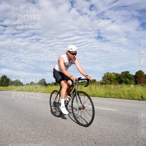 31.08.2025 - Elbe Triathlon Hamburg Michael Burmester http://msf.ph/oto/8663961 31.08.2025 09:45:08 Radfahren 409, 646, 720, 896, 911 meine-sportfotos.de