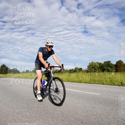 31.08.2025 - Elbe Triathlon Hamburg Michael Burmester http://msf.ph/oto/8663971 31.08.2025 09:45:16 Radfahren 427, 804, 911 meine-sportfotos.de