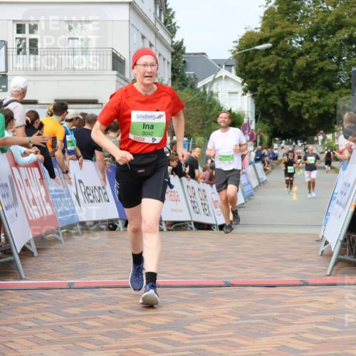 31.08.2025 - 21. Blankeneser Heldenlauf Strokosch-Dieckow http://msf.ph/oto/8663974 31.08.2025 11:20:05 Ziel 3566, 3709, 3042, 3229, 3224 meine-sportfotos.de