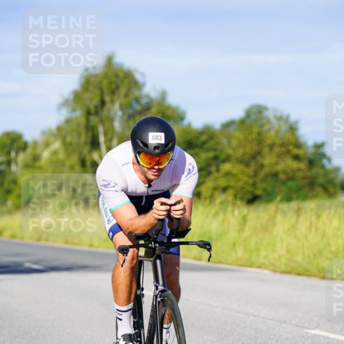 31.08.2025 - Elbe Triathlon Hamburg Michael Burmester http://msf.ph/oto/8664008 31.08.2025 09:21:37 Radfahren 229, 264, 272, 300, 412, 440, 478, 492, 532, 595, 603, 658 meine-sportfotos.de