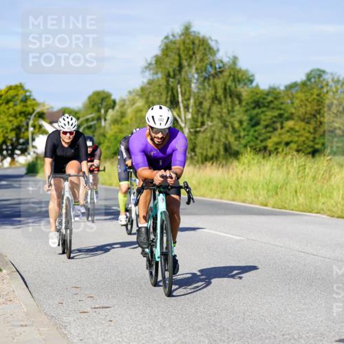 31.08.2025 - Elbe Triathlon Hamburg Michael Burmester http://msf.ph/oto/8664019 31.08.2025 09:21:43 Radfahren 229, 255, 272, 276, 300, 412, 468, 492, 658 meine-sportfotos.de