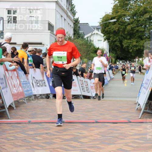 31.08.2025 - 21. Blankeneser Heldenlauf Strokosch-Dieckow http://msf.ph/oto/8664022 31.08.2025 11:20:05 Ziel 3566, 3709, 3042, 3229, 3224 meine-sportfotos.de