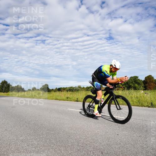 31.08.2025 - Elbe Triathlon Hamburg Michael Burmester http://msf.ph/oto/8664023 31.08.2025 09:46:03 Radfahren 463, 464, 466, 553, 600, 712, 740, 868, 906 meine-sportfotos.de
