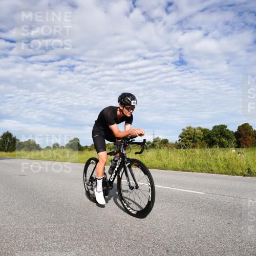 31.08.2025 - Elbe Triathlon Hamburg Michael Burmester http://msf.ph/oto/8664025 31.08.2025 09:46:05 Radfahren 463, 464, 466, 553, 600, 712, 740, 803, 876, 906 meine-sportfotos.de