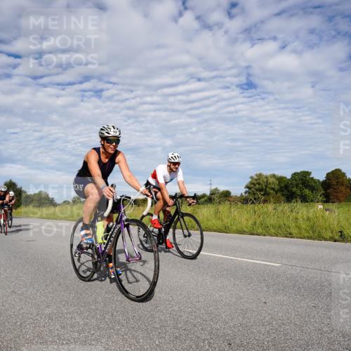 31.08.2025 - Elbe Triathlon Hamburg Michael Burmester http://msf.ph/oto/8664027 31.08.2025 09:46:08 Radfahren 463, 553, 600, 740, 803, 820, 876, 906 meine-sportfotos.de
