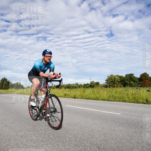 31.08.2025 - Elbe Triathlon Hamburg Michael Burmester http://msf.ph/oto/8664089 31.08.2025 09:46:55 Radfahren 384, 399, 589 meine-sportfotos.de