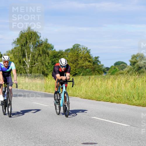 31.08.2025 - Elbe Triathlon Hamburg Michael Burmester http://msf.ph/oto/8664129 31.08.2025 09:22:32 Radfahren 181, 193, 195, 397, 405, 426, 430, 479, 557, 614 meine-sportfotos.de