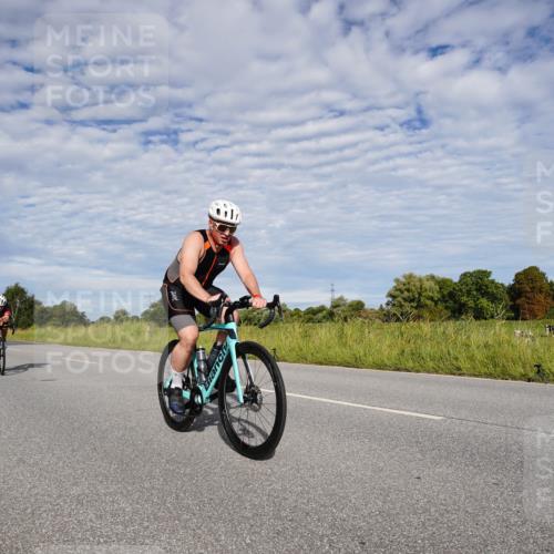 31.08.2025 - Elbe Triathlon Hamburg Michael Burmester http://msf.ph/oto/8664130 31.08.2025 09:47:36 Radfahren 253, 609, 657, 754, 828, 850 meine-sportfotos.de