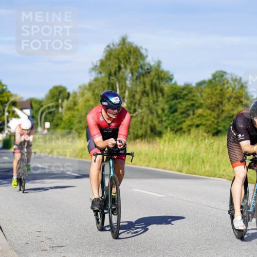 31.08.2025 - Elbe Triathlon Hamburg Michael Burmester http://msf.ph/oto/8664147 31.08.2025 09:22:37 Radfahren 166, 181, 193, 195, 304, 391, 430, 479, 834 meine-sportfotos.de