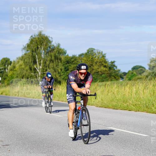 31.08.2025 - Elbe Triathlon Hamburg Michael Burmester http://msf.ph/oto/8664166 31.08.2025 09:22:40 Radfahren 166, 181, 193, 195, 304, 391, 430, 834 meine-sportfotos.de