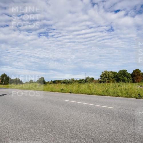 31.08.2025 - Elbe Triathlon Hamburg Michael Burmester http://msf.ph/oto/8664172 31.08.2025 09:48:14 Radfahren 425, 440, 510, 577, 618, 713, 807, 880 meine-sportfotos.de