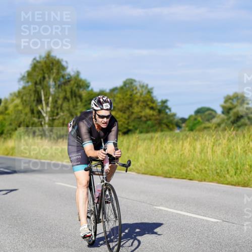 31.08.2025 - Elbe Triathlon Hamburg Michael Burmester http://msf.ph/oto/8664177 31.08.2025 09:22:42 Radfahren 166, 304, 391, 430, 834 meine-sportfotos.de