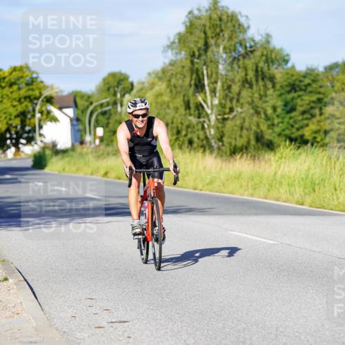 31.08.2025 - Elbe Triathlon Hamburg Michael Burmester http://msf.ph/oto/8664187 31.08.2025 09:22:51 Radfahren 540, 600, 626 meine-sportfotos.de