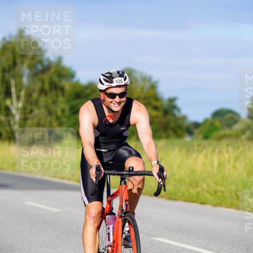 31.08.2025 - Elbe Triathlon Hamburg Michael Burmester http://msf.ph/oto/8664193 31.08.2025 09:22:51 Radfahren 540, 600, 626 meine-sportfotos.de
