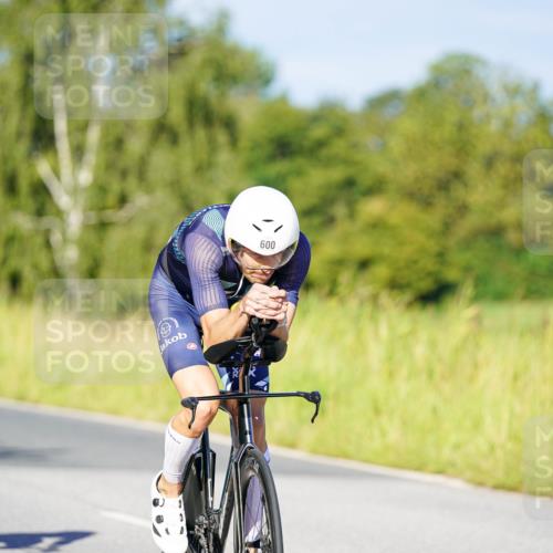 31.08.2025 - Elbe Triathlon Hamburg Michael Burmester http://msf.ph/oto/8664197 31.08.2025 09:22:55 Radfahren 325, 429, 540, 575, 600 meine-sportfotos.de