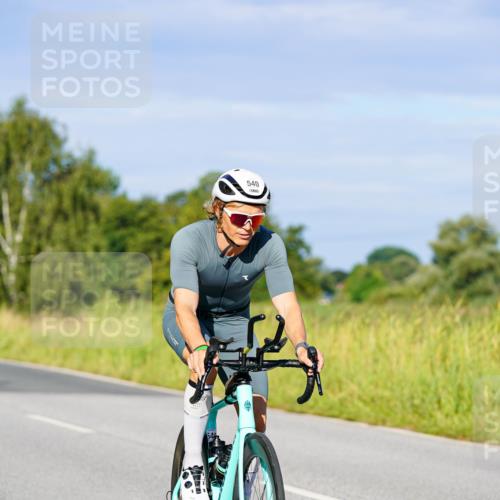 31.08.2025 - Elbe Triathlon Hamburg Michael Burmester http://msf.ph/oto/8664203 31.08.2025 09:22:56 Radfahren 325, 406, 429, 540, 575, 600 meine-sportfotos.de