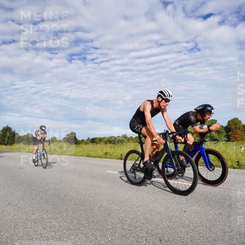 31.08.2025 - Elbe Triathlon Hamburg Michael Burmester http://msf.ph/oto/8664218 31.08.2025 09:48:48 Radfahren 322, 407, 515, 656, 739, 742, 856, 920, 931 meine-sportfotos.de