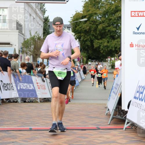 31.08.2025 - 21. Blankeneser Heldenlauf Strokosch-Dieckow http://msf.ph/oto/8664226 31.08.2025 11:19:50 Ziel 3569, 3314, 3674, 3193 meine-sportfotos.de