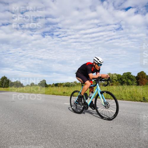 31.08.2025 - Elbe Triathlon Hamburg Michael Burmester http://msf.ph/oto/8664250 31.08.2025 09:49:10 Radfahren 319, 468, 492, 614, 710 meine-sportfotos.de